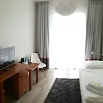 Hotel Pomaranczowa Plaza