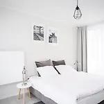Hotel Pomaranczowa Plaza