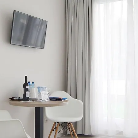 Pomaranczowa Plaza 3*