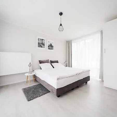 Pomaranczowa Plaza 3*