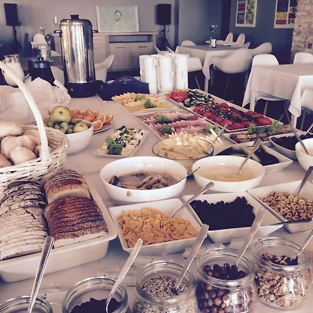 Pomaranczowa Plaza 3*