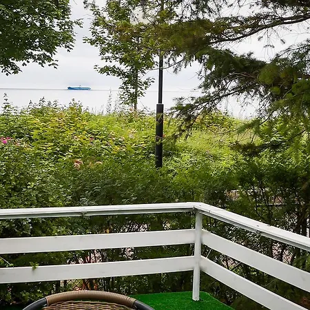 Pomaranczowa Plaza Hotel