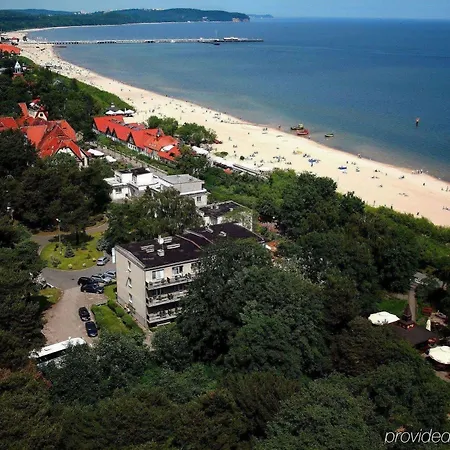 Hotel Pomaranczowa Plaza