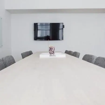 Pomaranczowa Plaza Hotel 3*