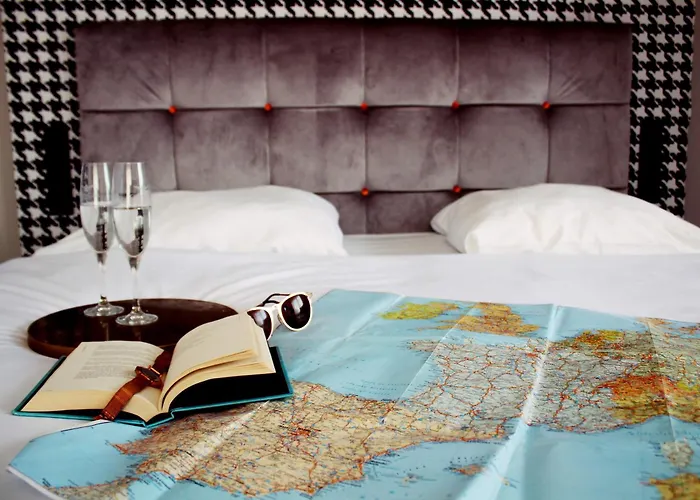 Pomaranczowa Plaza Hotell