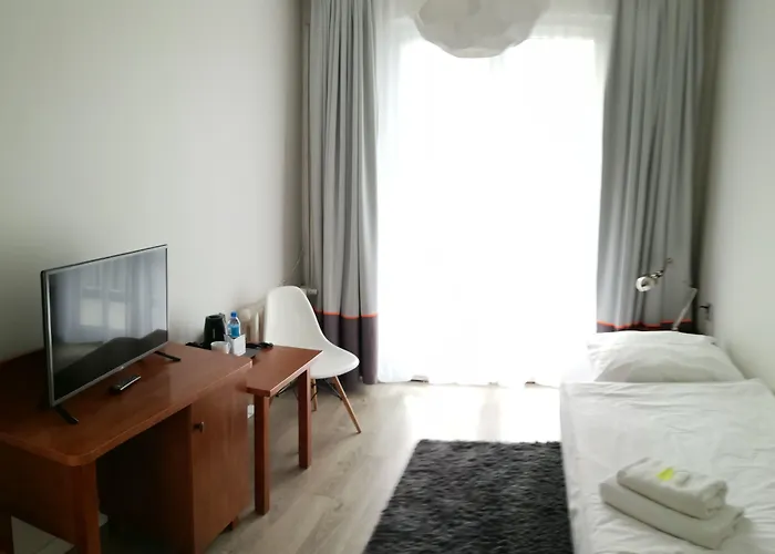 Hotell Pomaranczowa Plaza