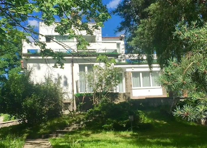 Hotell Pomaranczowa Plaza 3*