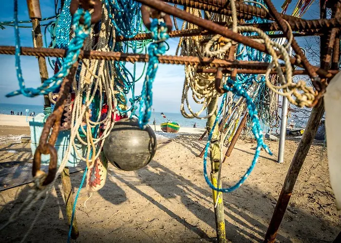 Pomaranczowa Plaza Hotell 3*